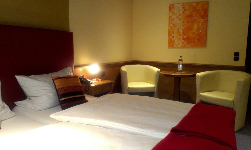 Hotel Zur Post Шенберг Номер фото