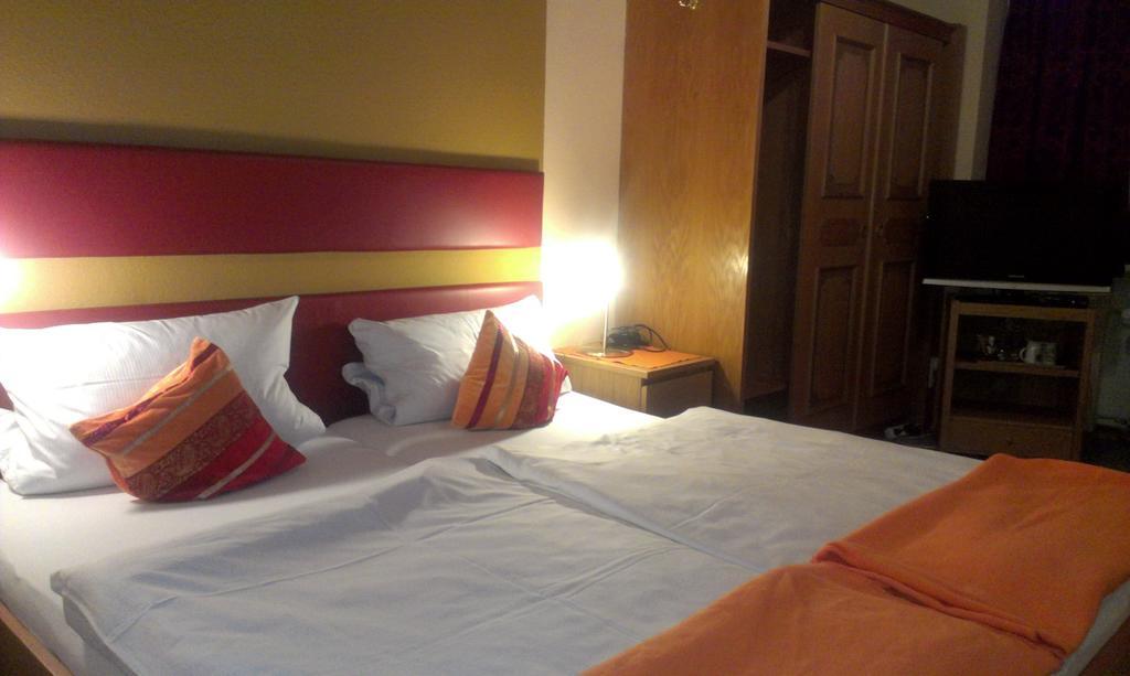 Hotel Zur Post Шенберг Номер фото