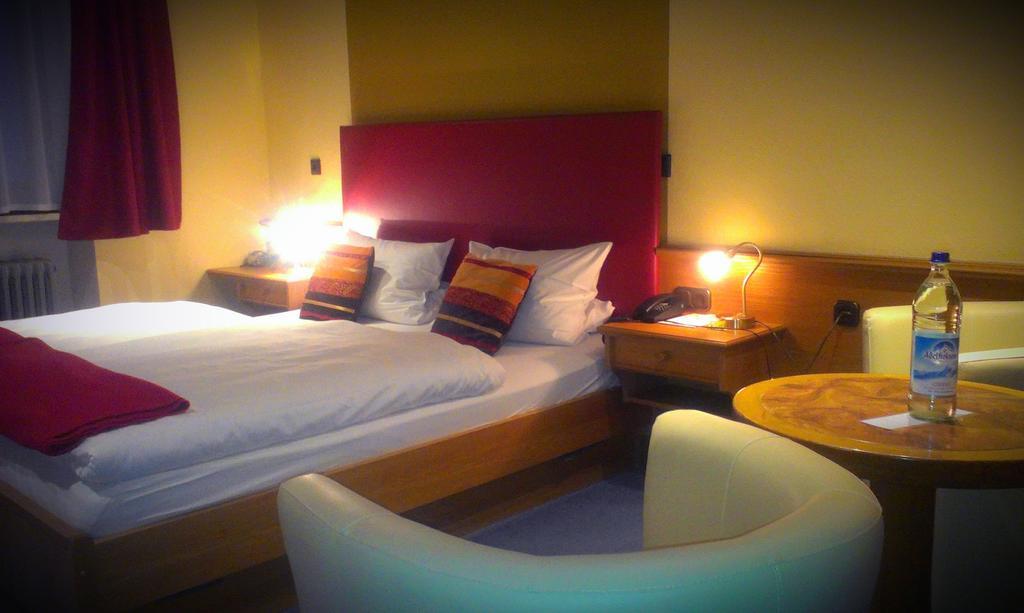 Hotel Zur Post Шенберг Номер фото